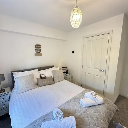 Vakantiehuis Bliss On The Bay - Part Of The The Bay Village With Pool, Gym And Direct Access, Pub, Restaurant, Tennis And Meadows Walks