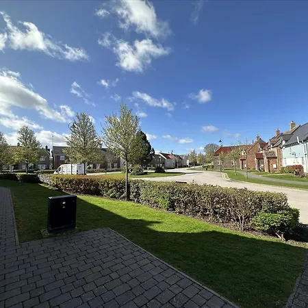 Bliss On The Bay - Part Of The The Bay Village With Pool, Gym And Direct Access, Pub, Restaurant, Tennis And Meadows Walks *