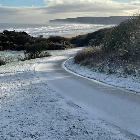 度假居 Bliss On The Bay 法利
